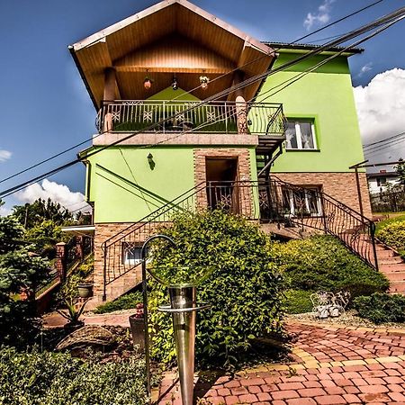 Pokoje U Honoraty Ustrzyki Dolne Exterior photo